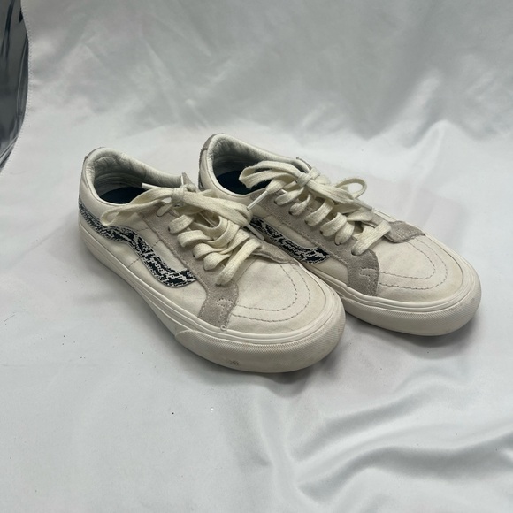 Vans Authentic Sneaker, Men’s Size 4, Women’s 5.5 Off White - Picture 2 of 14